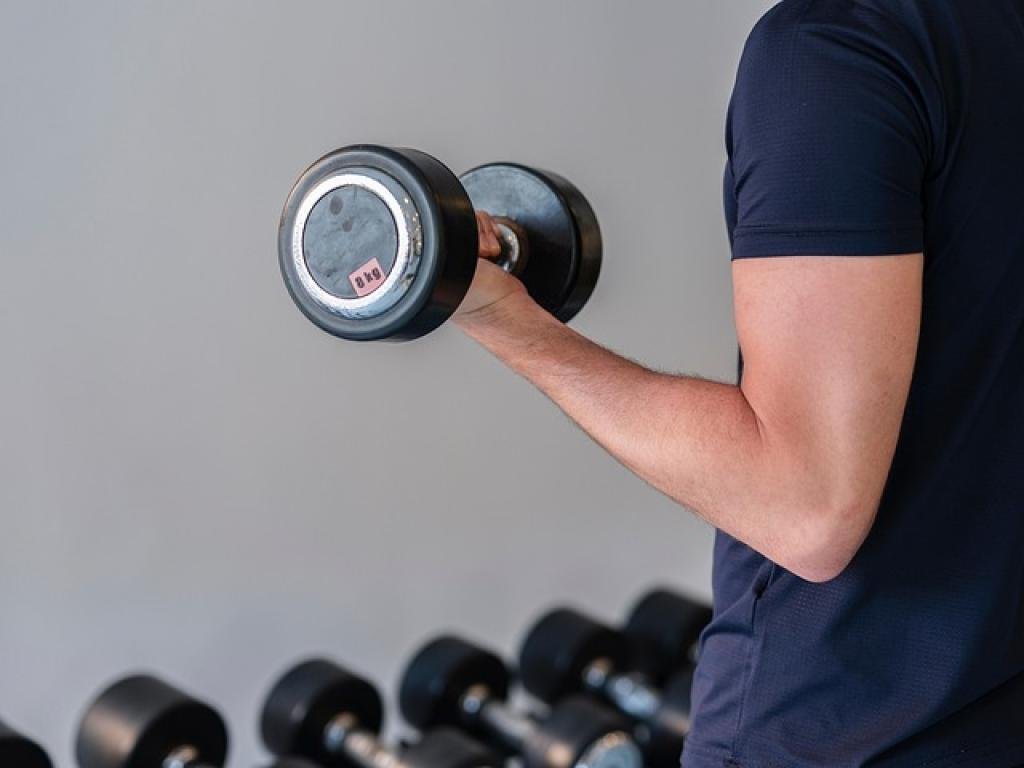 Choosing the Best Adjustable Dumbbells for People Over 40